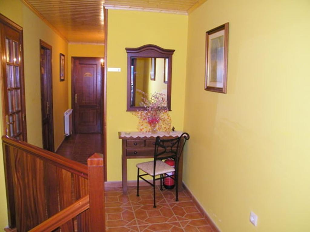 Casa Rural Os Carballos Guest House Pontevedra Room photo