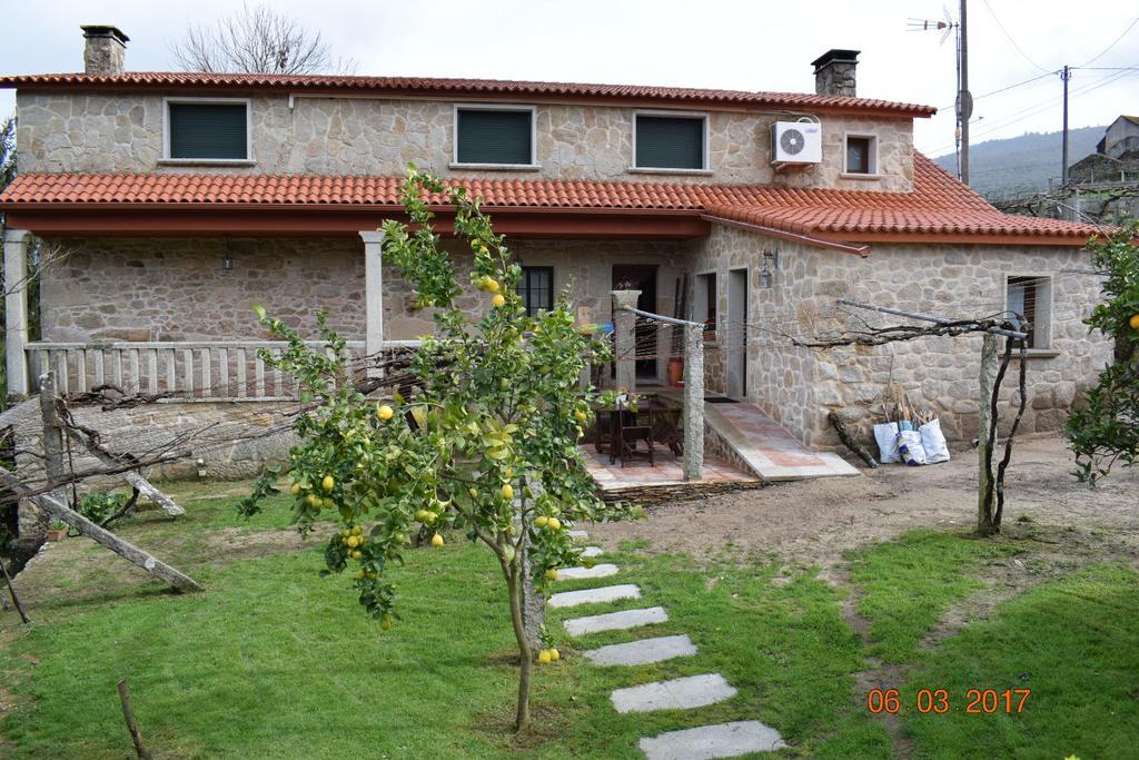 Casa Rural Os Carballos Guest House Pontevedra Exterior photo