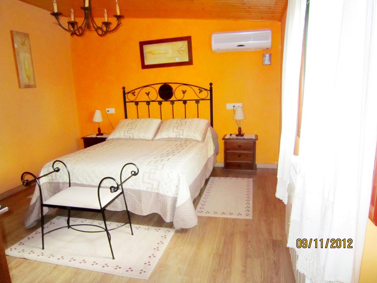 Casa Rural Os Carballos Guest House Pontevedra Room photo